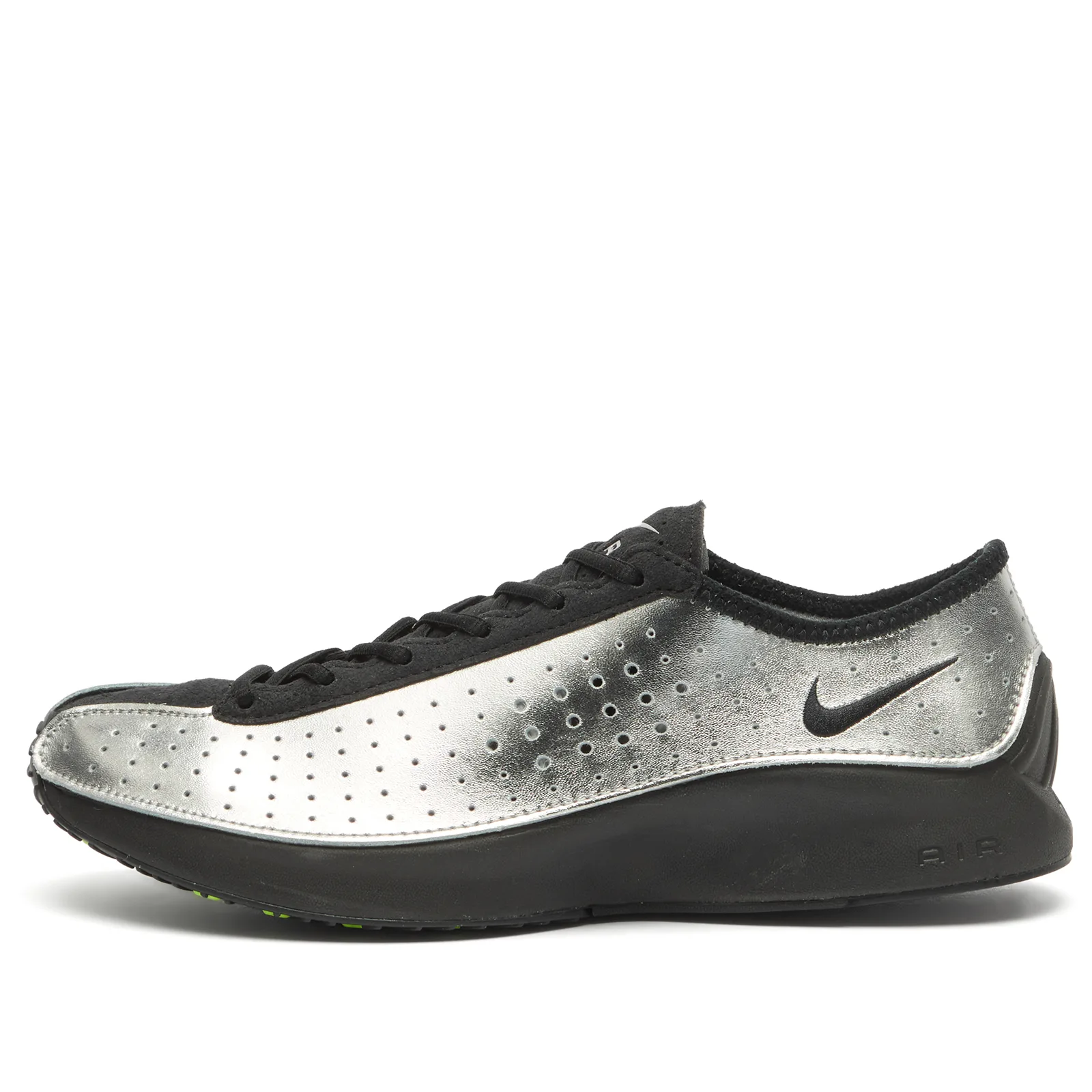 Nike W  Air Superfly Sneaker