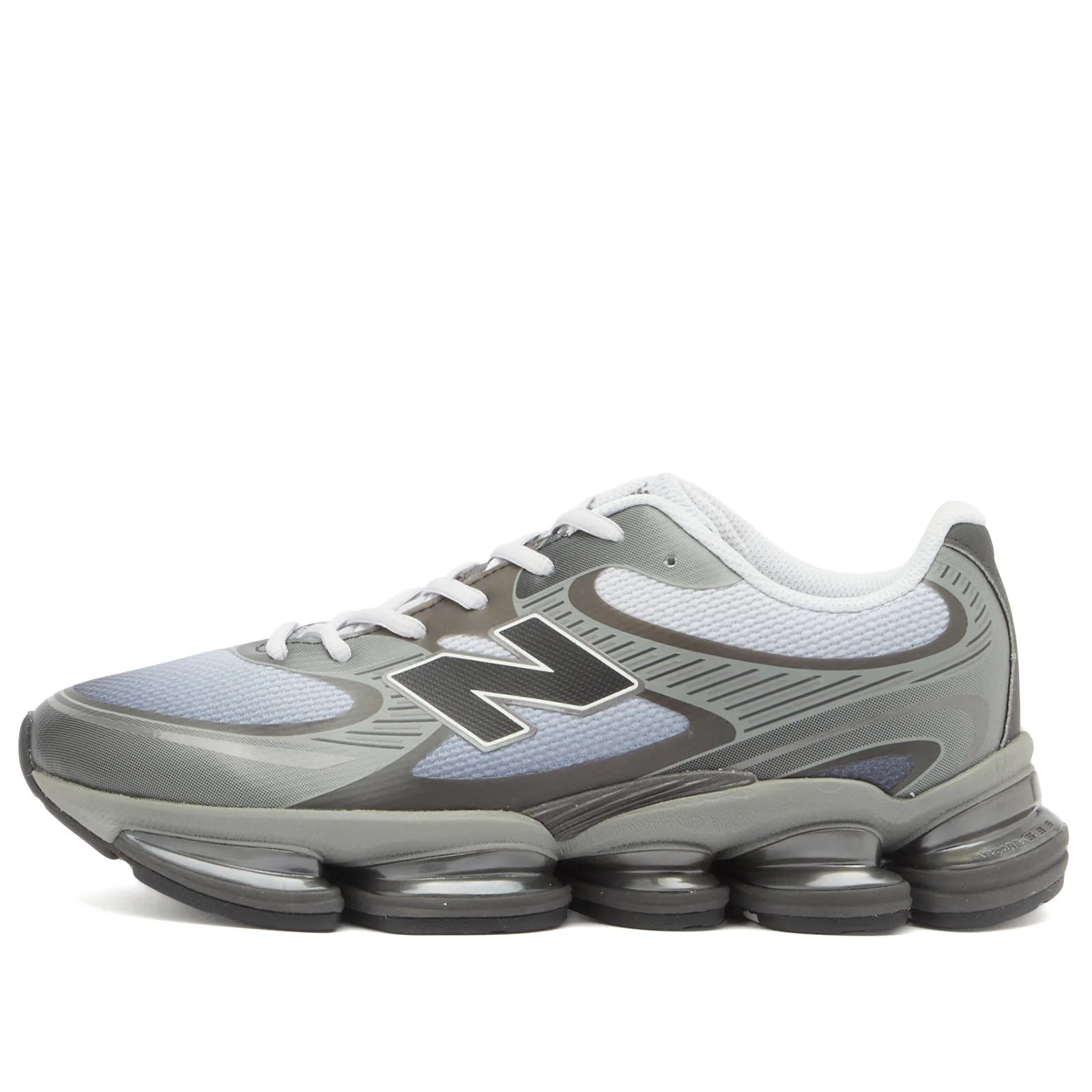 New Balance 2000 Sneaker