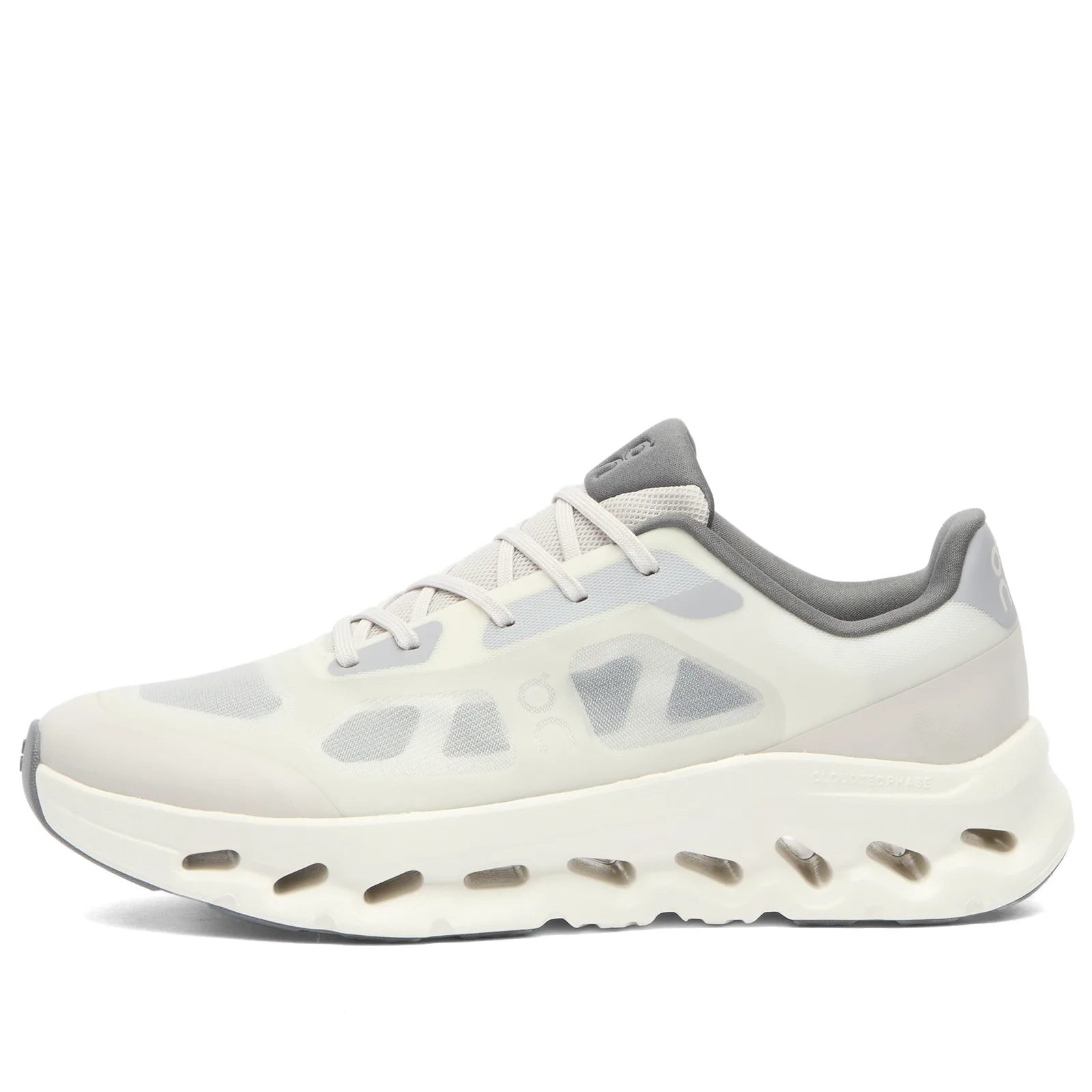 ON Cloudtilt Remix Sneaker