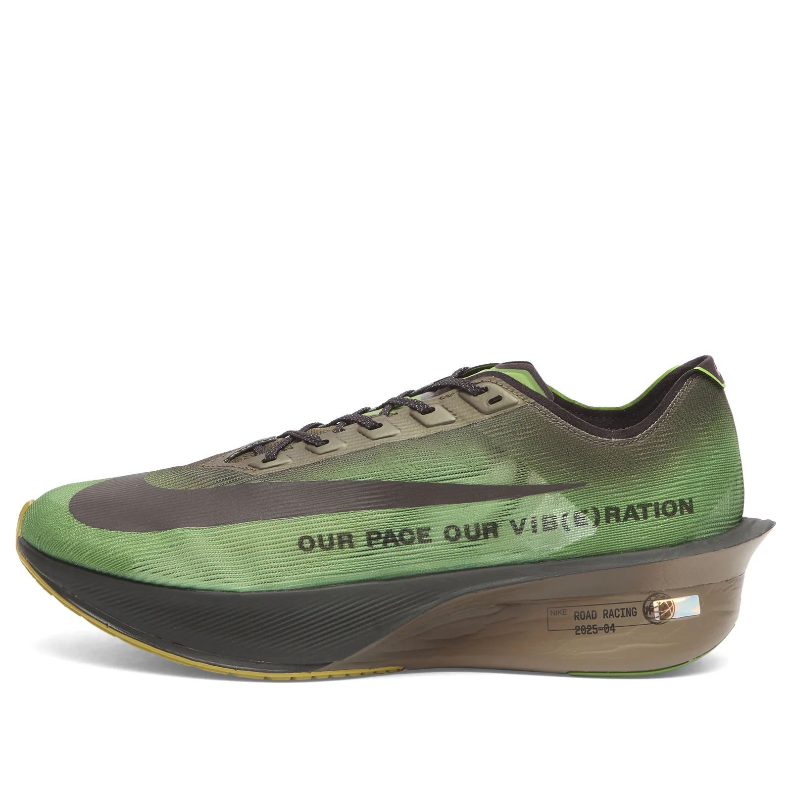Nike Vaporfly 4 Premium Sneaker