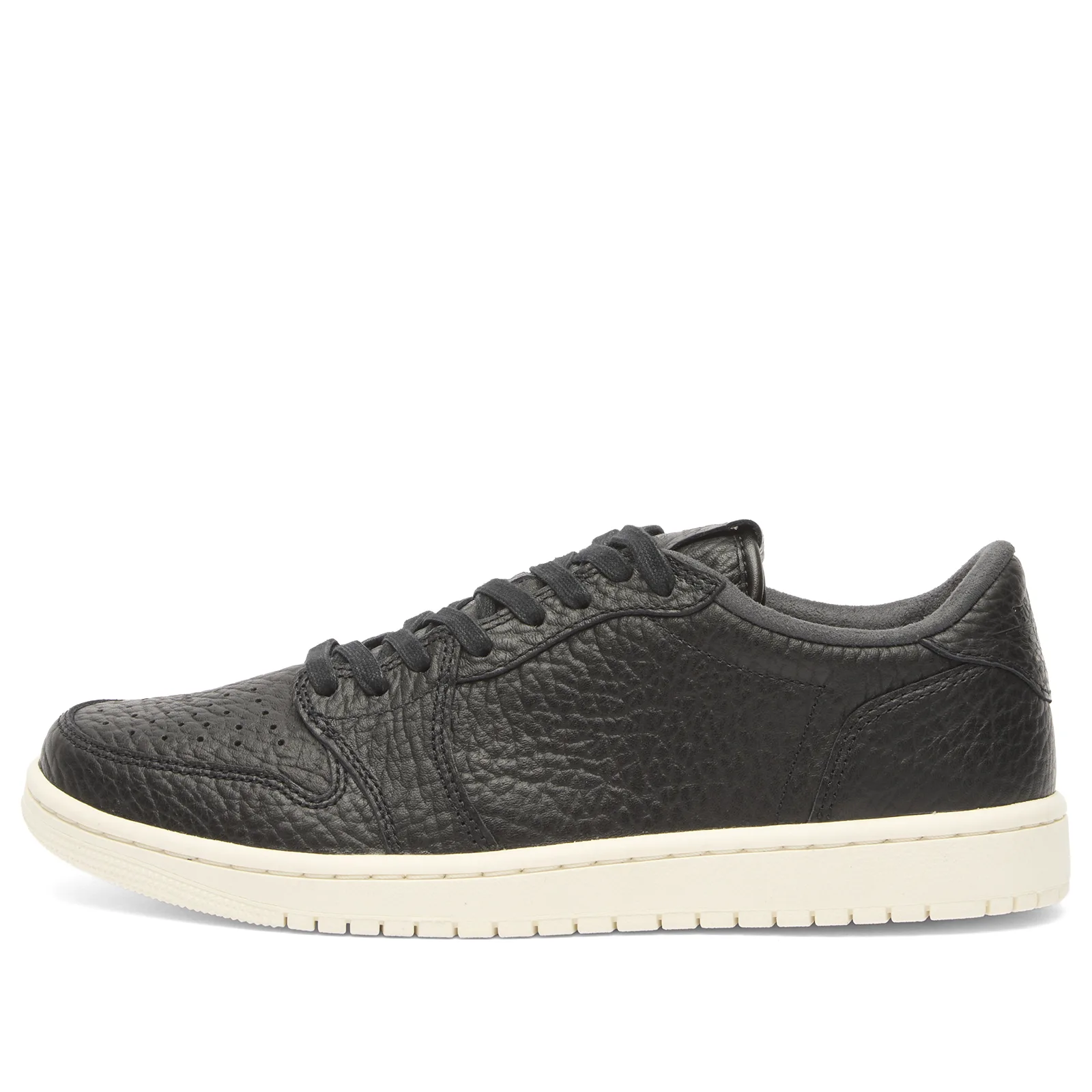 Air Jordan 1 Retro Low 'No Swoosh' Sneaker