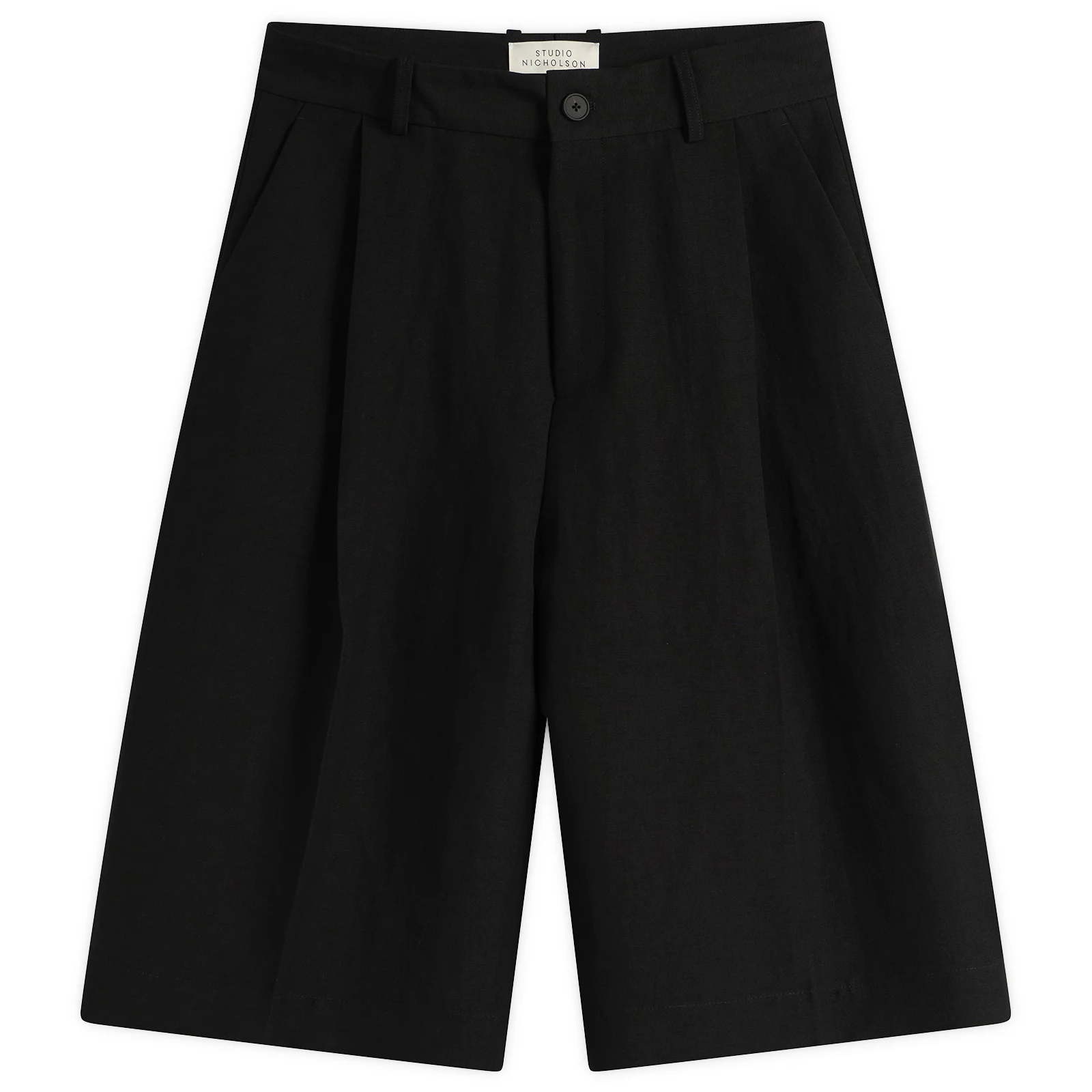 Studio Nicholson Fowld Pleated Short