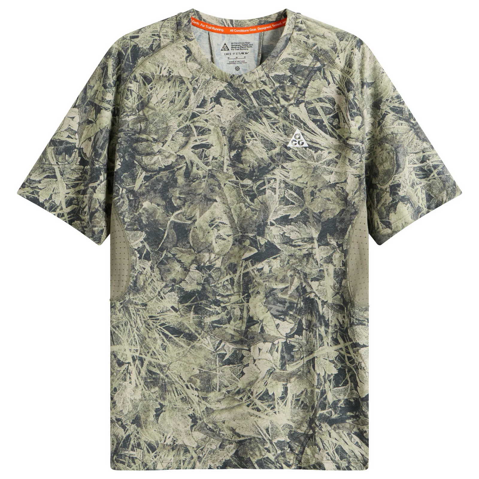 Nike ACG Solar Chase Camo Top