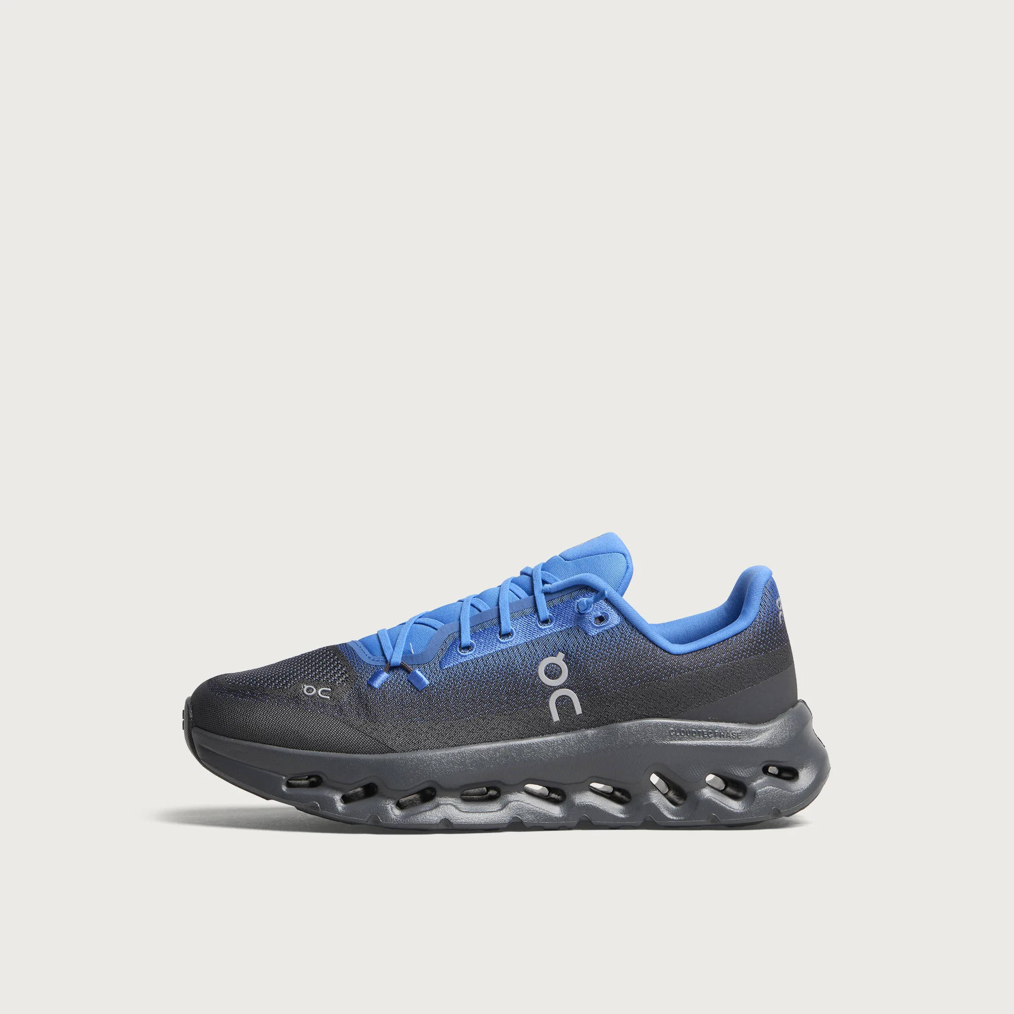 ON Cloudtilt Sneaker