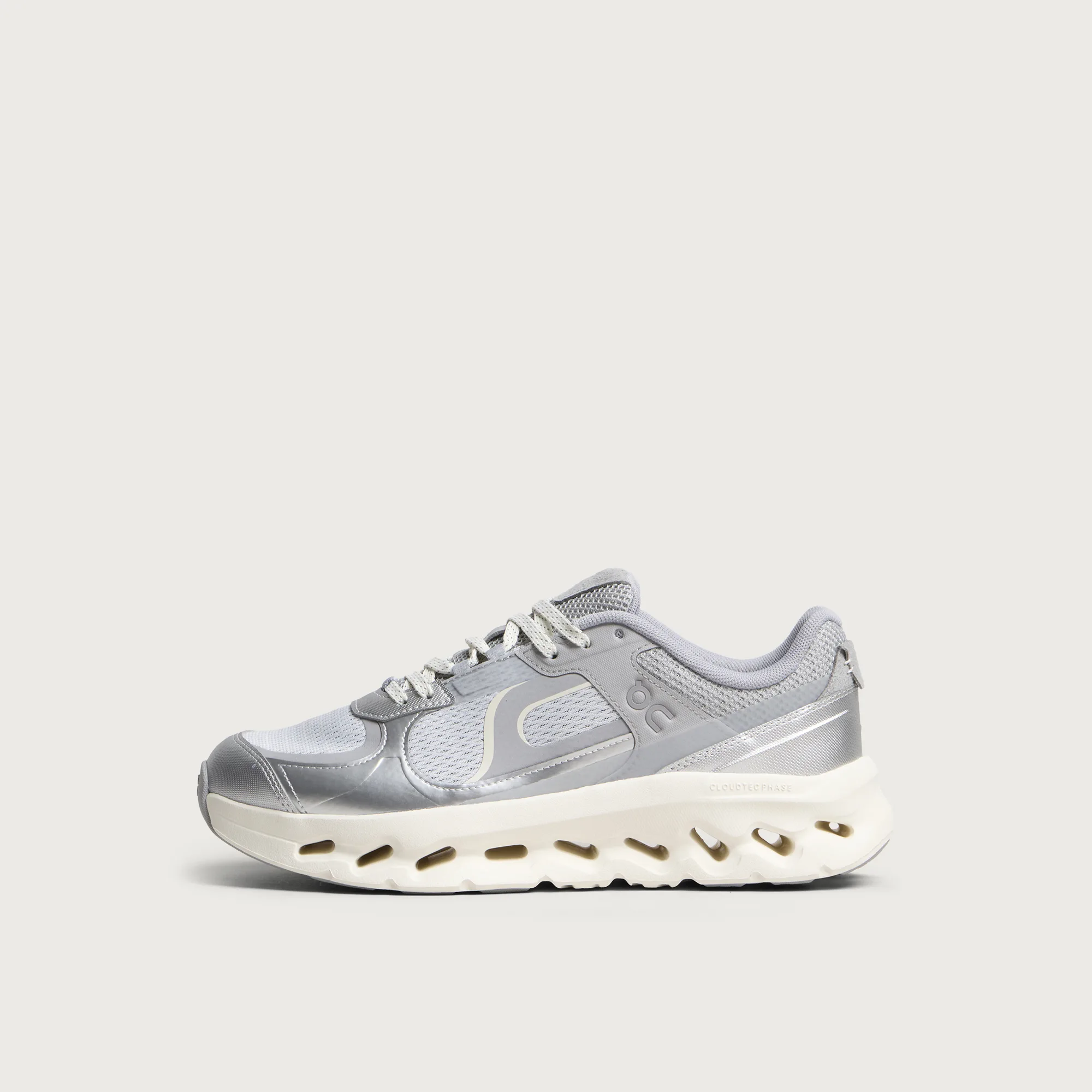 ON Cloudtilt Arc Sneaker