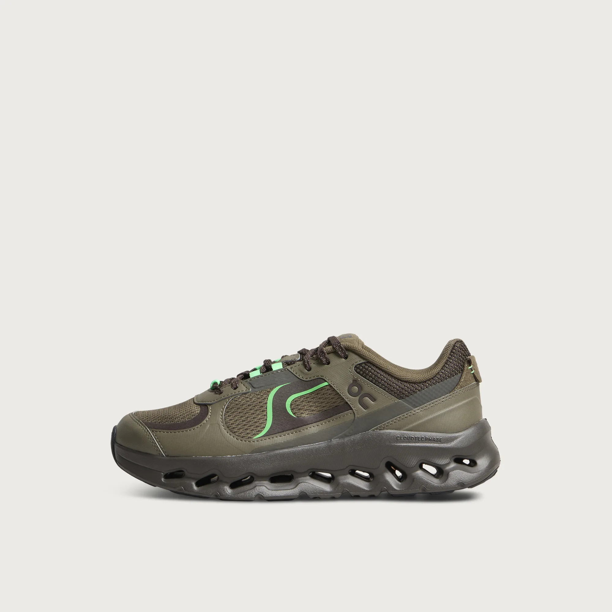 ON Cloudtilt Arc Sneaker