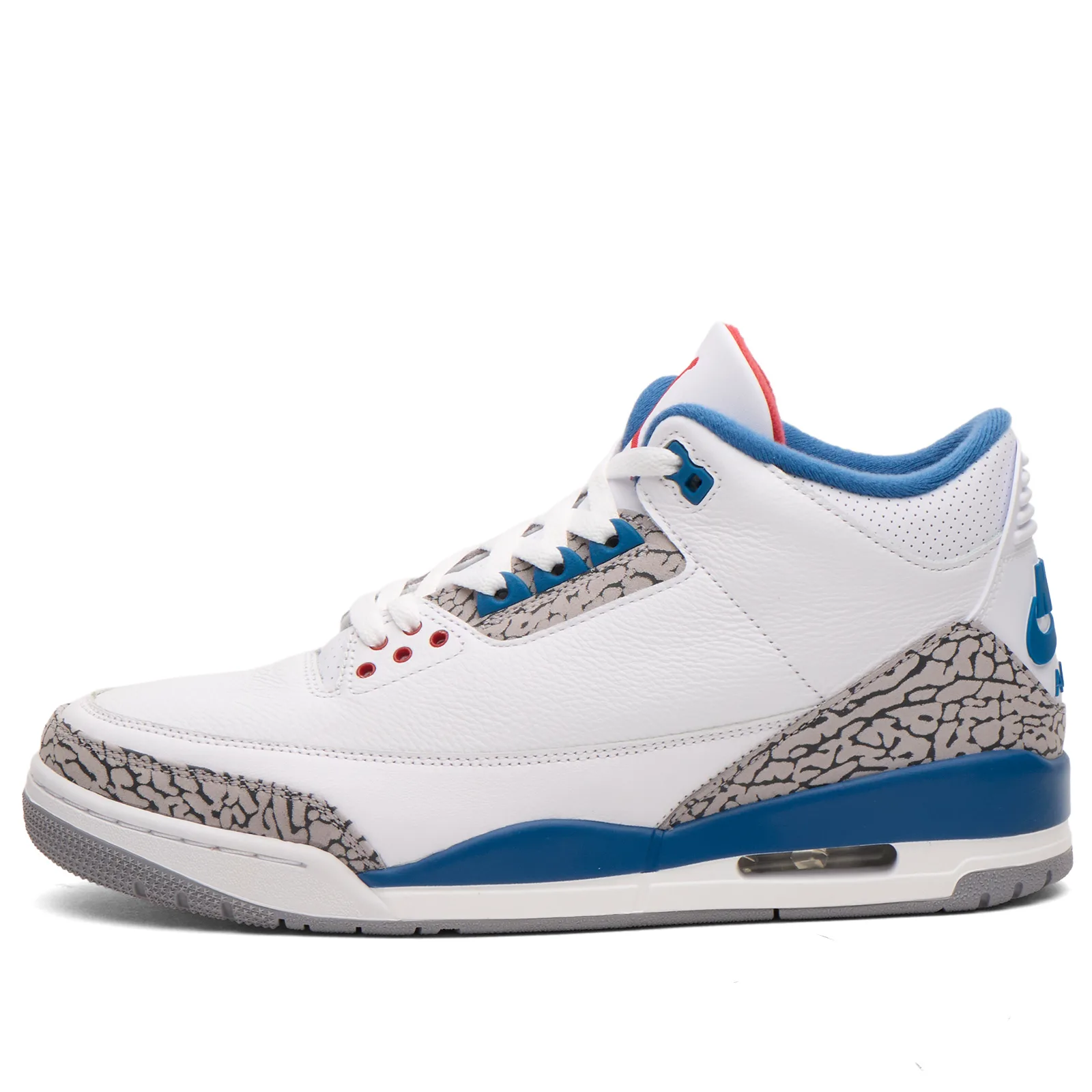 Air Jordan 3 Retro OG Sneaker
