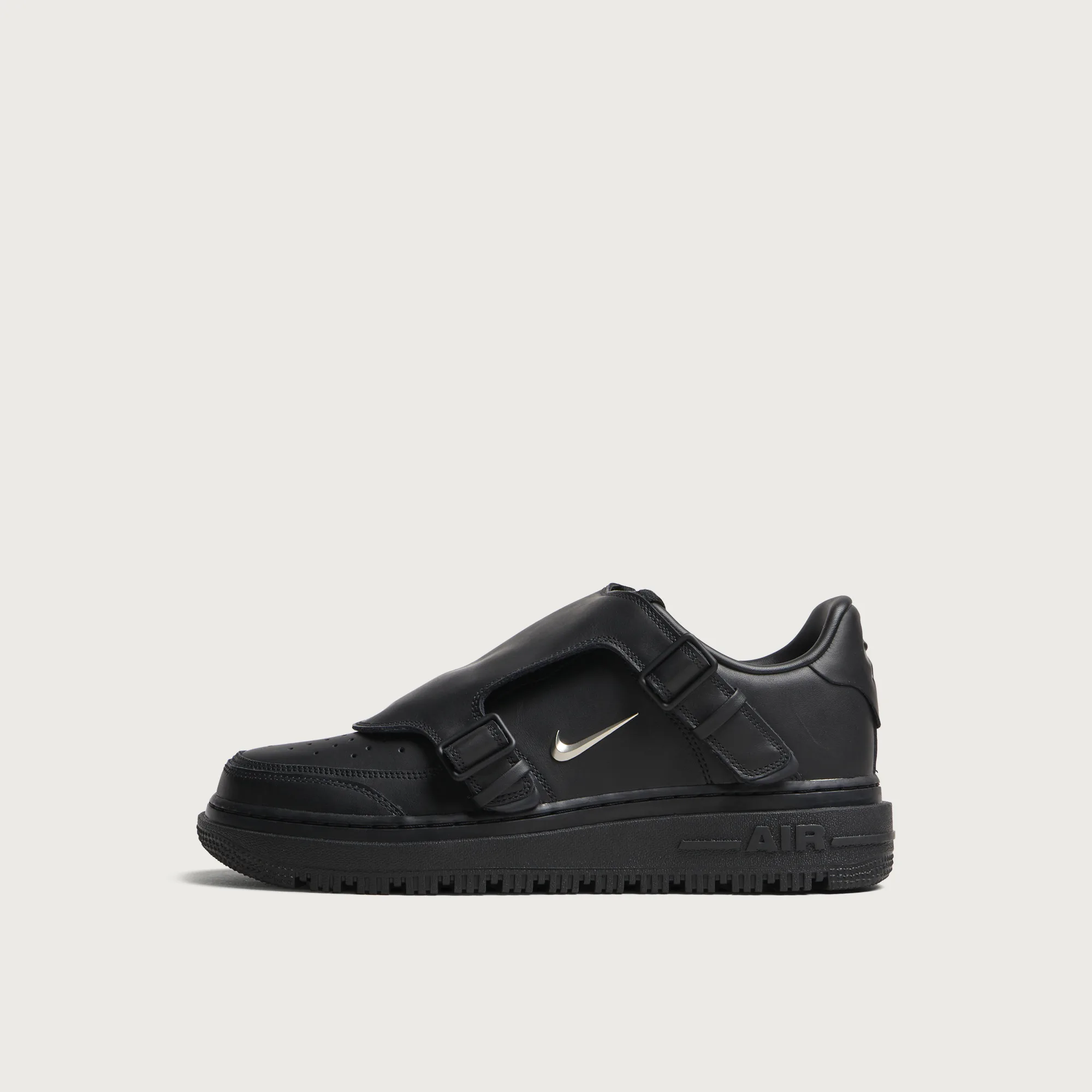 Nike Air Force 1 Luxe Sneaker